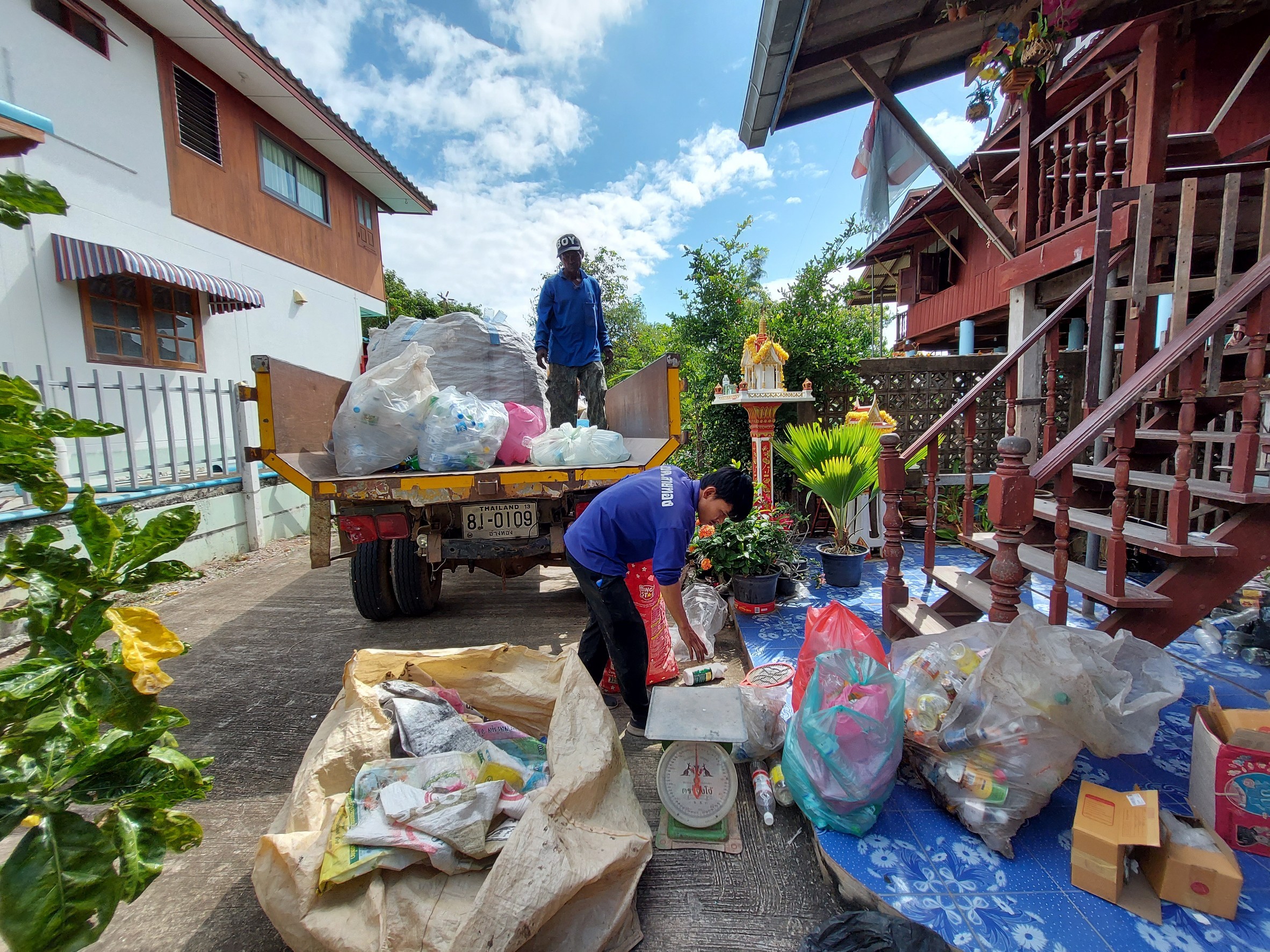 รัับซื้อขยะรีไซเคิล